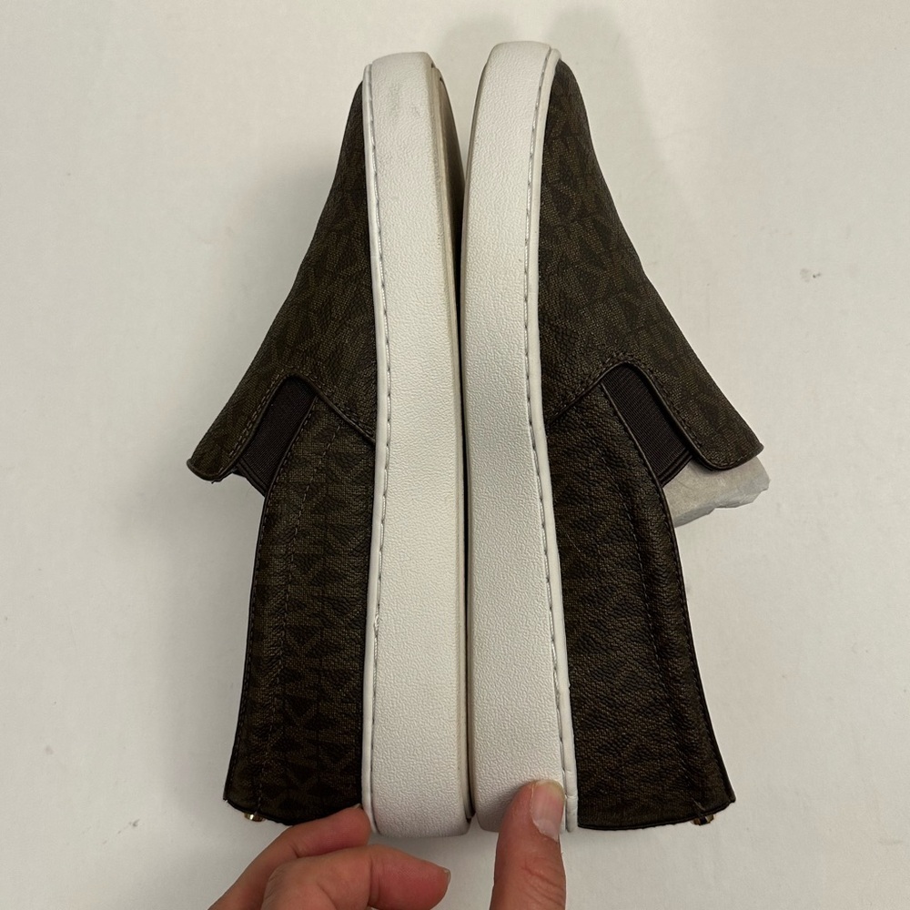 Michael Michael Kors Women’s TEDDI slip on Shoes - Picture 7 of 9